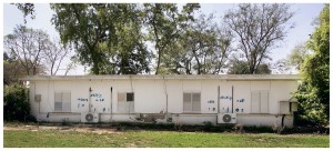 יבוץ ניר יצחק בשנת 2010, מתוך הסדרה הצילומית “מספרי מזל” 